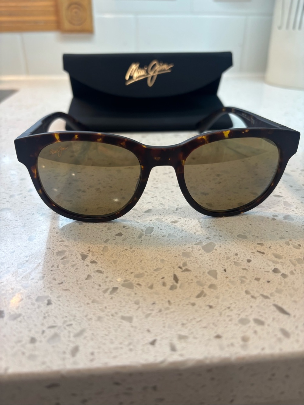 Maui Jim Maoli Tortoiseshell Frame Sunglasses with Brown Lenses- NWT